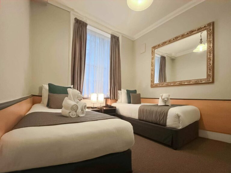 Compact twin room